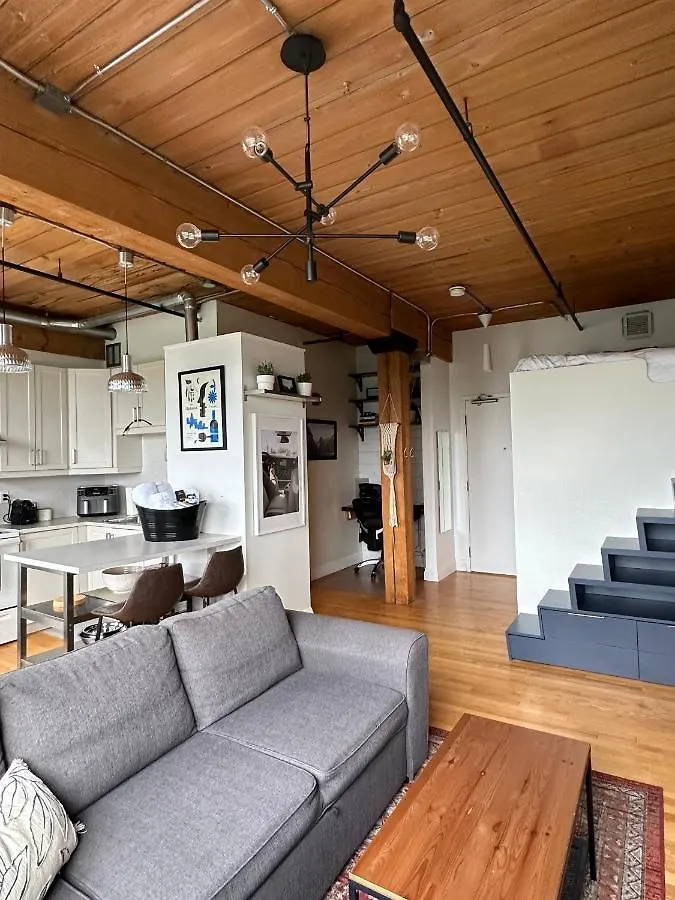 The Noble Loft Apartment Toronto